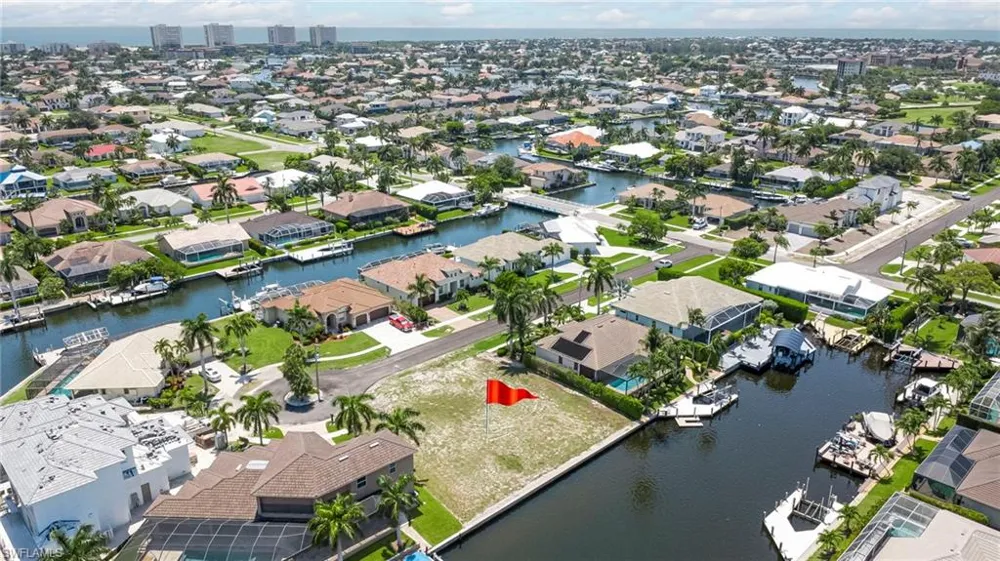 375 Wales Court Marco Island, FL 34145
