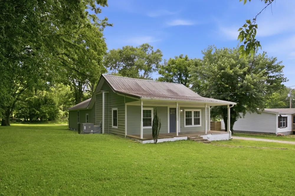 8361 Mount Joy Rd Mount Pleasant, TN 38474