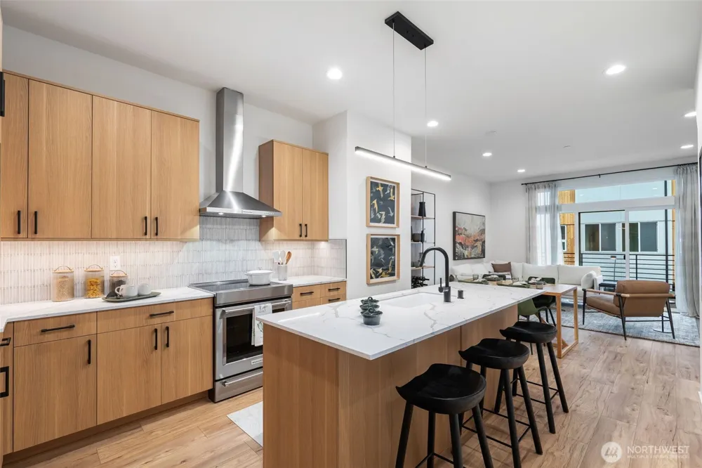 1122 129th Court NE Bellevue, WA 98005