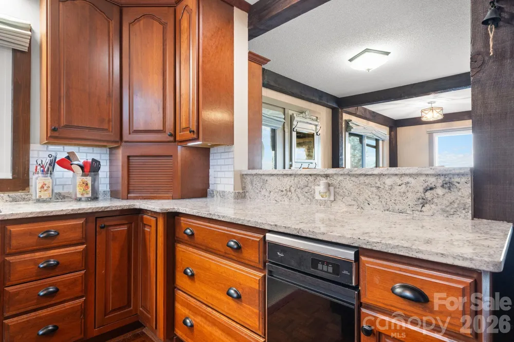 2184 Pine Mountain Drive Connelly Springs, NC 28612