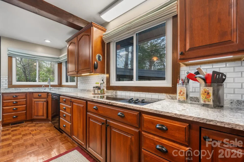 2184 Pine Mountain Drive Connelly Springs, NC 28612