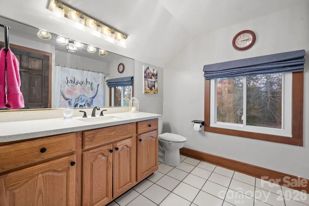 2184 Pine Mountain Drive Connelly Springs, NC 28612