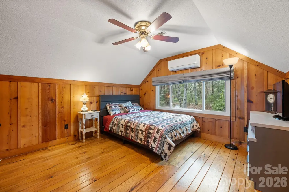 2184 Pine Mountain Drive Connelly Springs, NC 28612