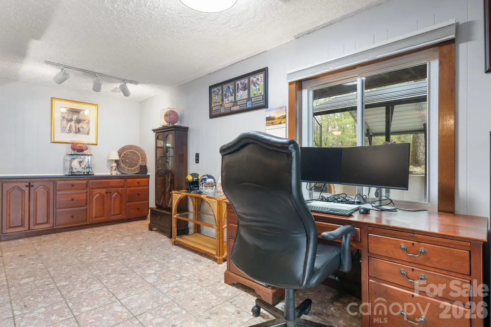 2184 Pine Mountain Drive Connelly Springs, NC 28612