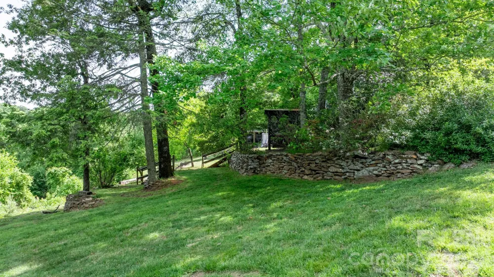 2184 Pine Mountain Drive Connelly Springs, NC 28612
