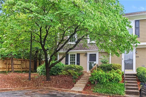1074 New Haven Drive SW