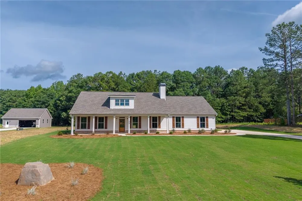218 Woodfin Way Social Circle, GA 30025