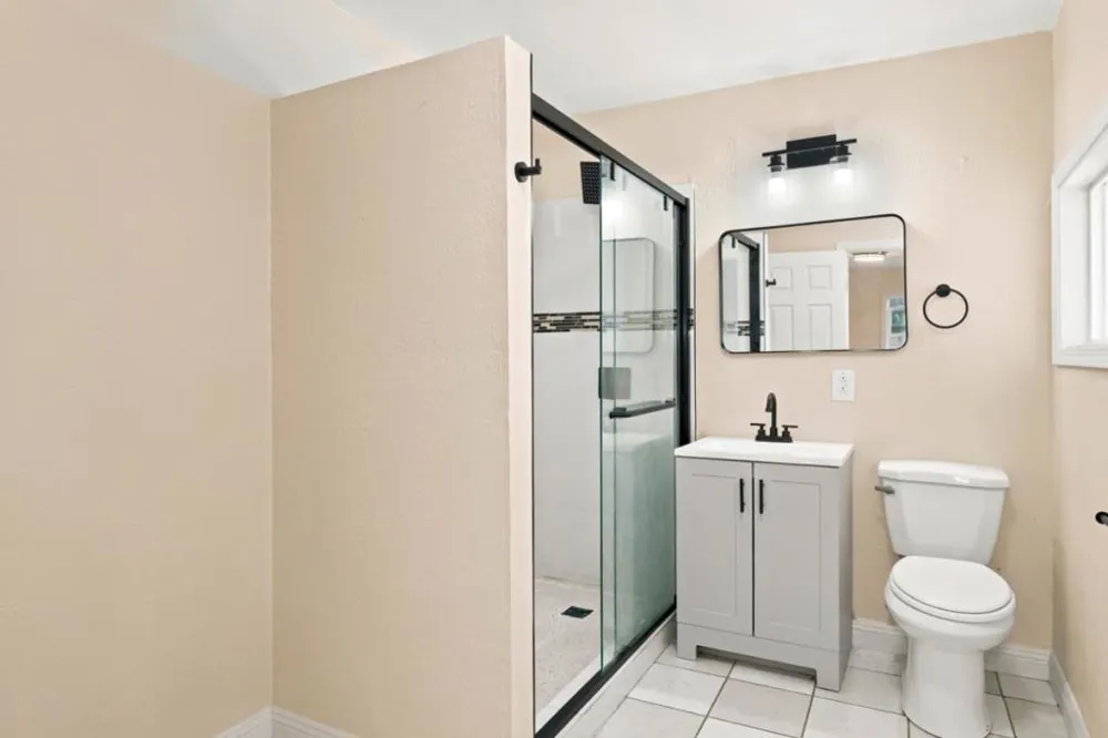 380 Montalvin Drive San Pablo, CA 94806