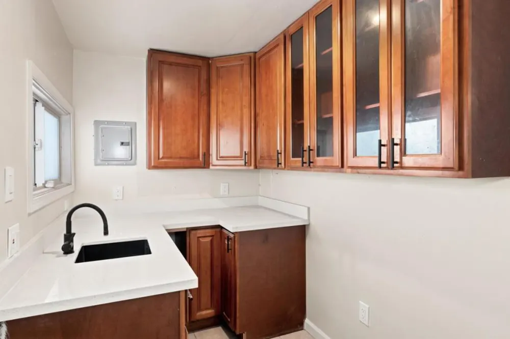380 Montalvin Drive San Pablo, CA 94806