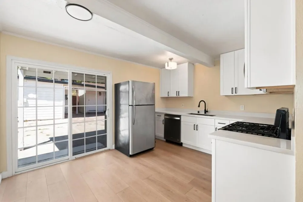 380 Montalvin Drive San Pablo, CA 94806