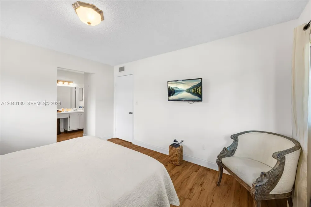 9999 Belfort Cir #101 Tamarac, FL 33321