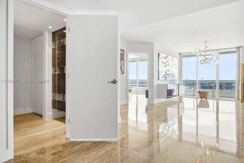 50 Biscayne Blvd #2510 Miami, FL 33132
