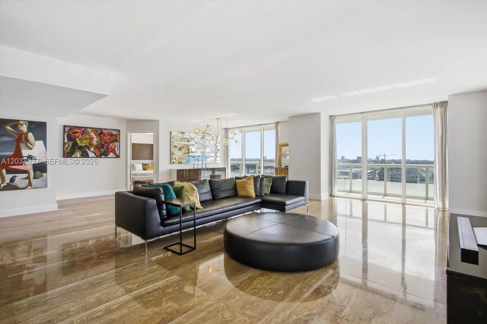 50 Biscayne Blvd #2510 Miami, FL 33132