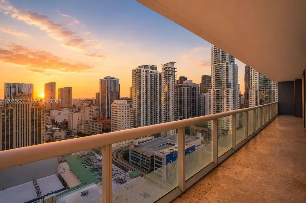 50 Biscayne Blvd #2510 Miami, FL 33132