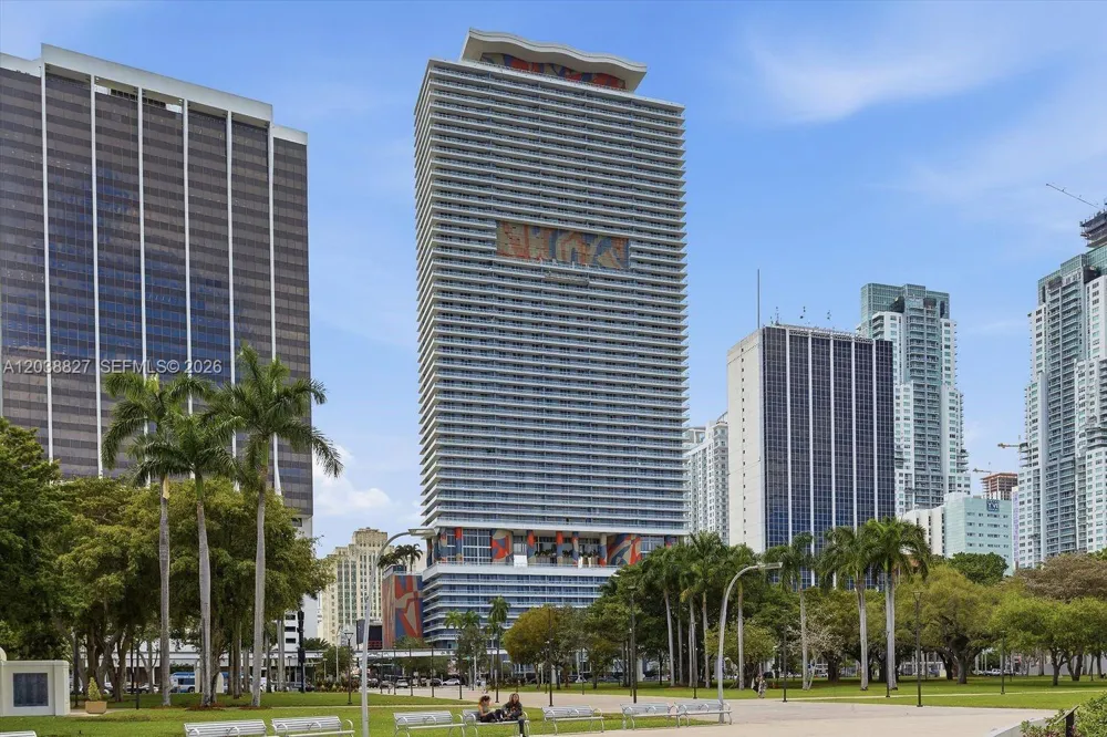 50 Biscayne Blvd #2510 Miami, FL 33132
