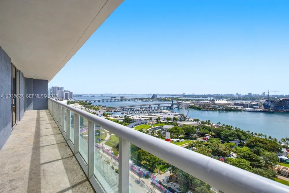 50 Biscayne Blvd #2510 Miami, FL 33132