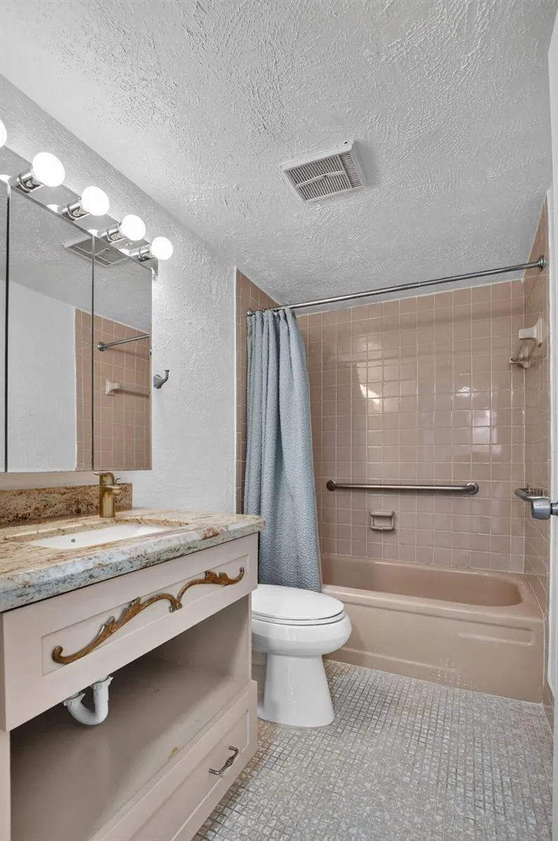 1700 NW 80th Avenue #104 Margate, FL 33063