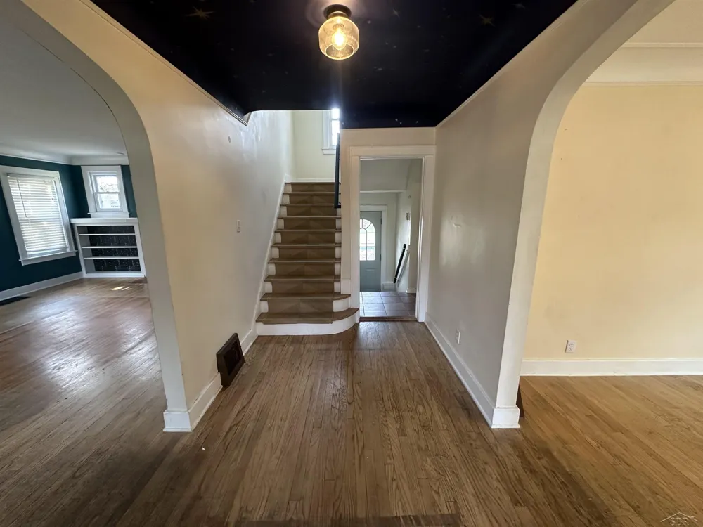 203 Ardussi Avenue Saginaw City, MI 48602
