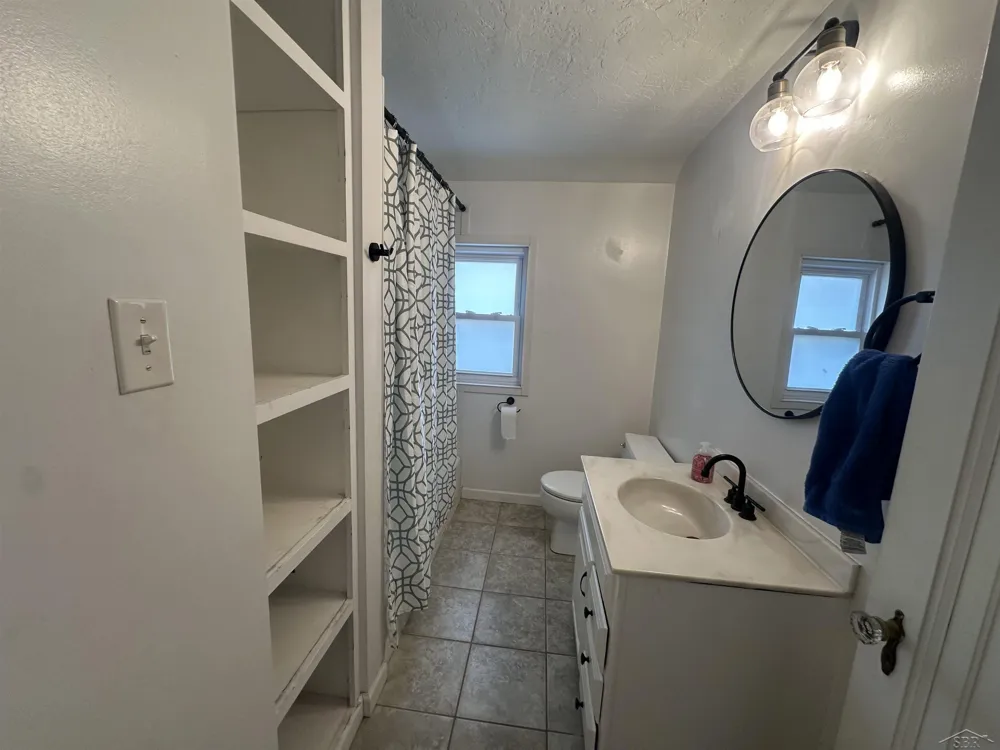 203 Ardussi Avenue Saginaw City, MI 48602