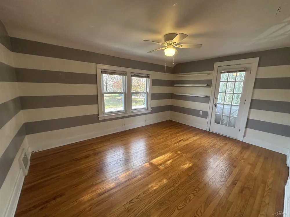 203 Ardussi Avenue Saginaw City, MI 48602