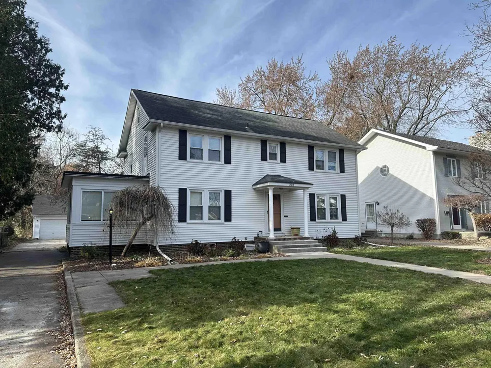 203 Ardussi Avenue Saginaw City, MI 48602