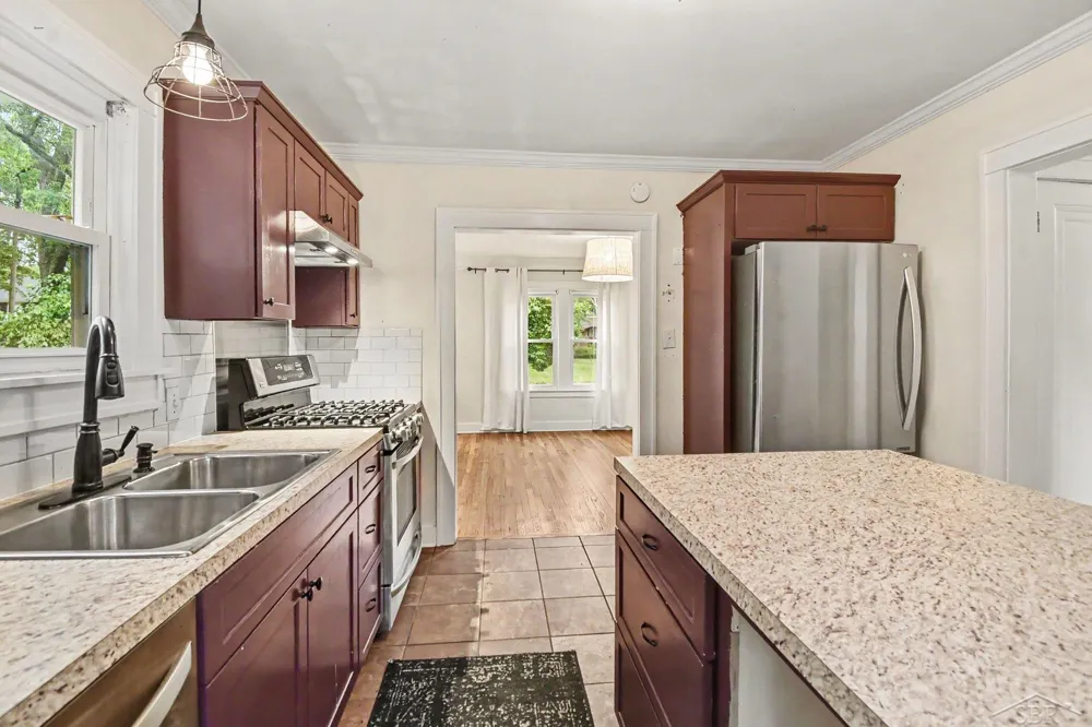 203 Ardussi Avenue Saginaw City, MI 48602