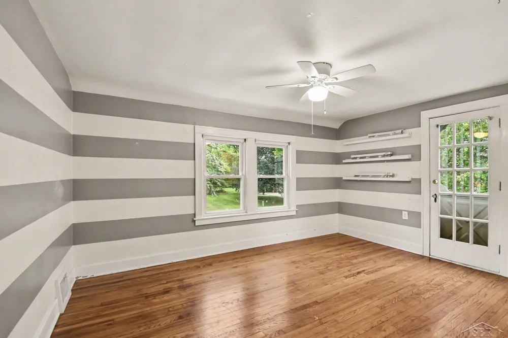 203 Ardussi Avenue Saginaw City, MI 48602