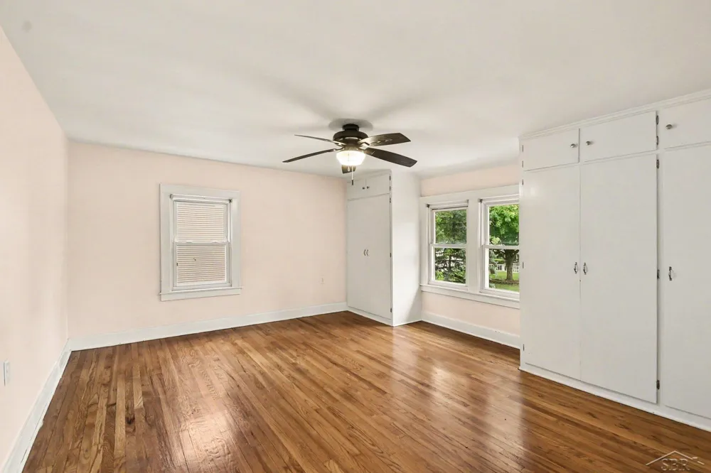 203 Ardussi Avenue Saginaw City, MI 48602
