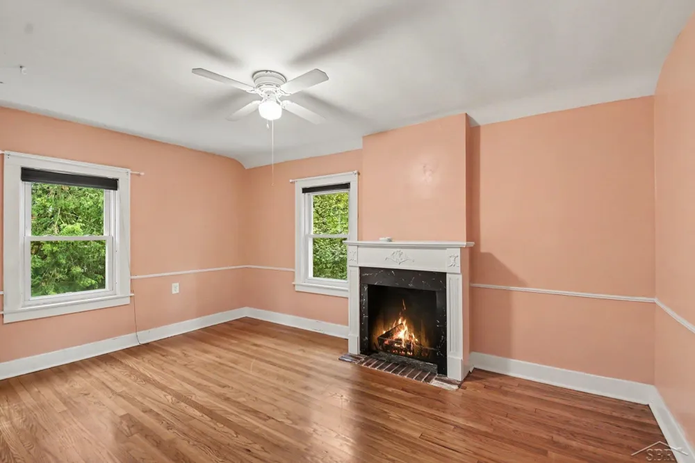203 Ardussi Avenue Saginaw City, MI 48602