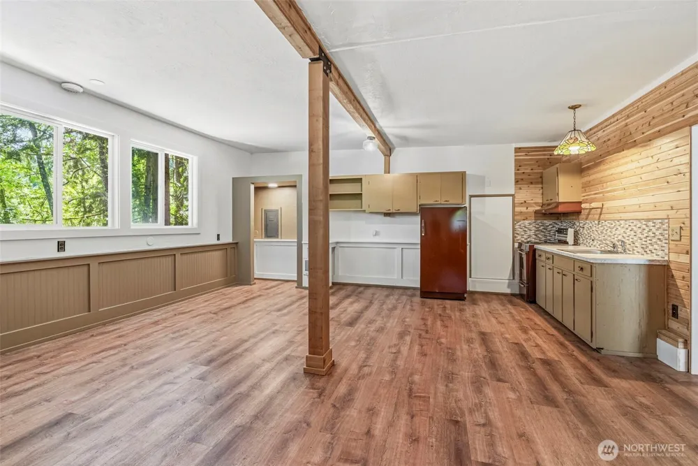 1701 Tower Road Castle Rock, WA 98611