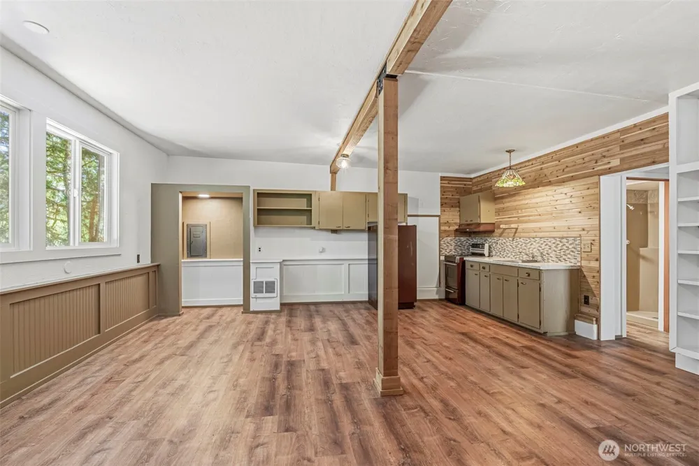 1701 Tower Road Castle Rock, WA 98611