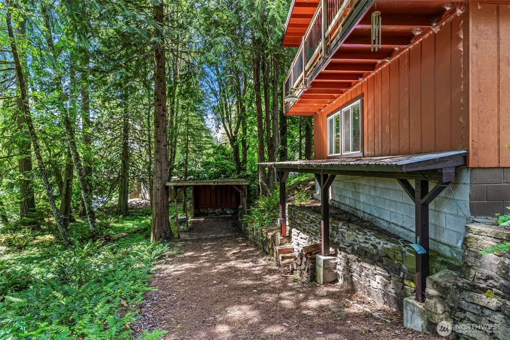 1701 Tower Road Castle Rock, WA 98611