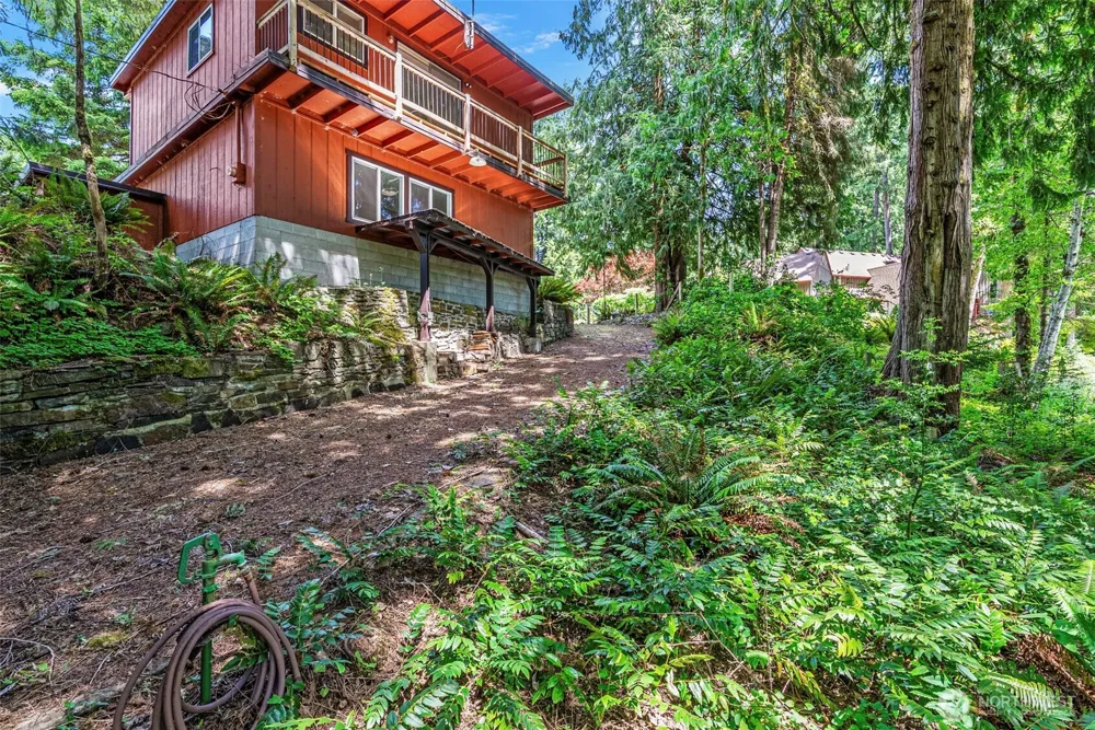1701 Tower Road Castle Rock, WA 98611