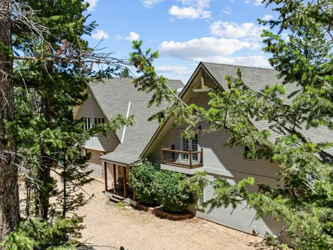 1705 Hummingbird Drive