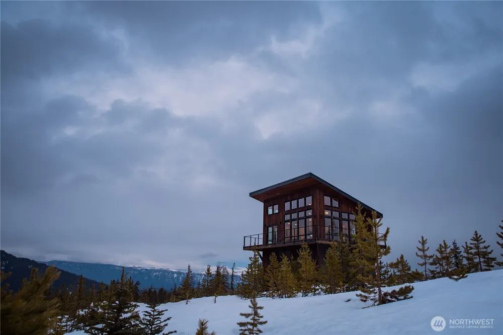 2 Coulter Creek Road Lake Wenatchee, WA 98826
