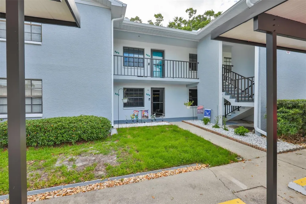 11800 PARK BOULEVARD #308 Seminole, FL 33772