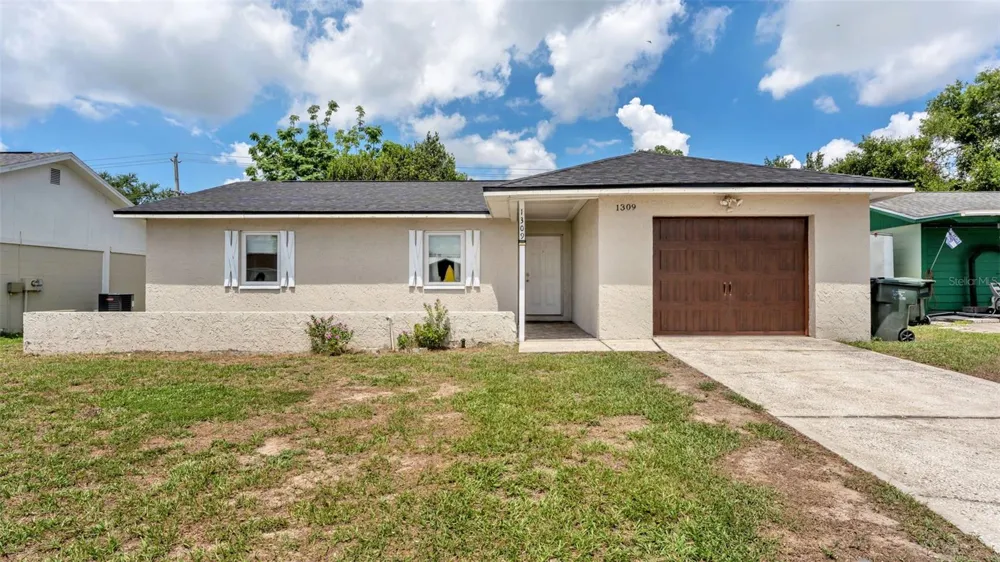 1309 CINNAMON WAY W Lakeland, FL 33801