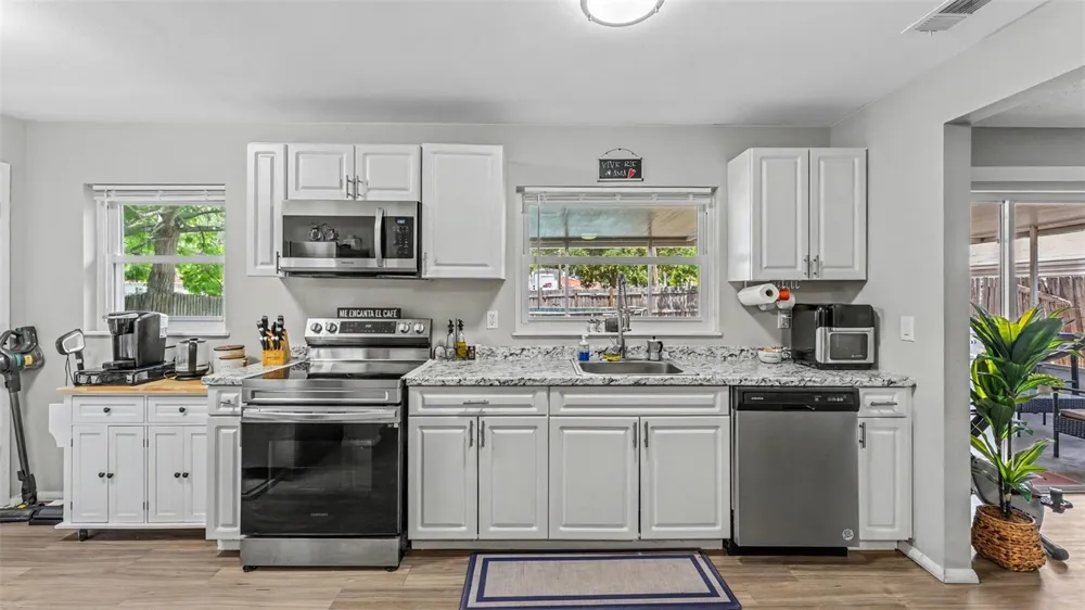 1309 CINNAMON WAY W Lakeland, FL 33801