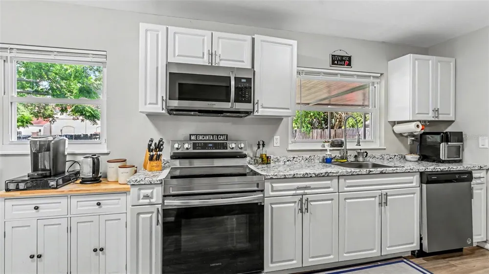 1309 CINNAMON WAY W Lakeland, FL 33801
