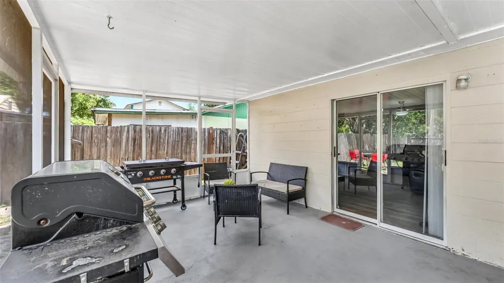 1309 CINNAMON WAY W Lakeland, FL 33801