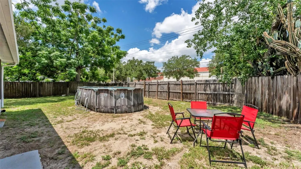 1309 CINNAMON WAY W Lakeland, FL 33801