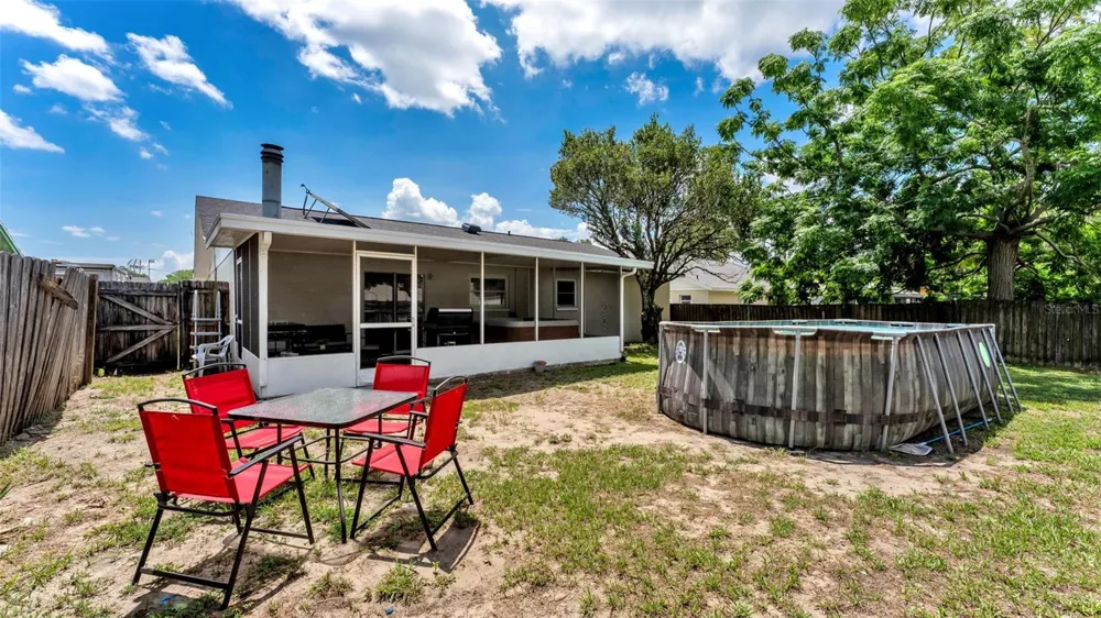 1309 CINNAMON WAY W Lakeland, FL 33801