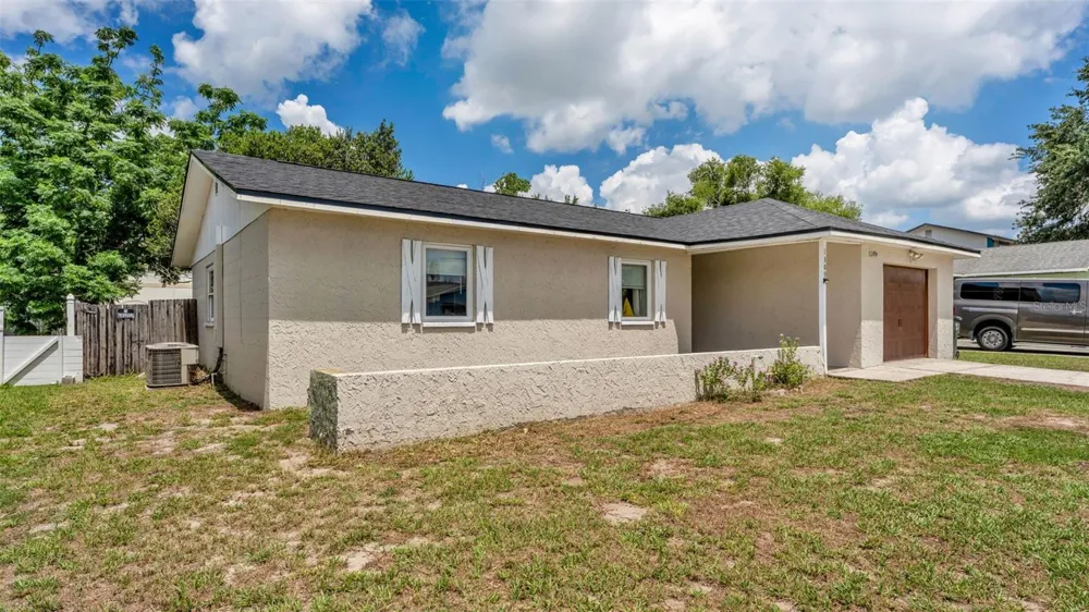 1309 CINNAMON WAY W Lakeland, FL 33801
