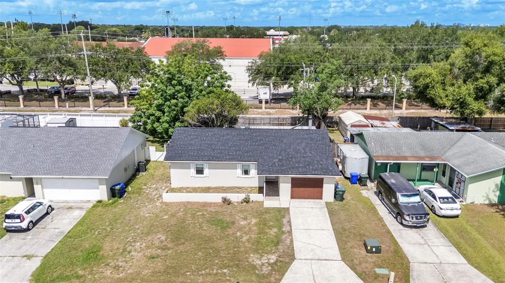 1309 CINNAMON WAY W Lakeland, FL 33801