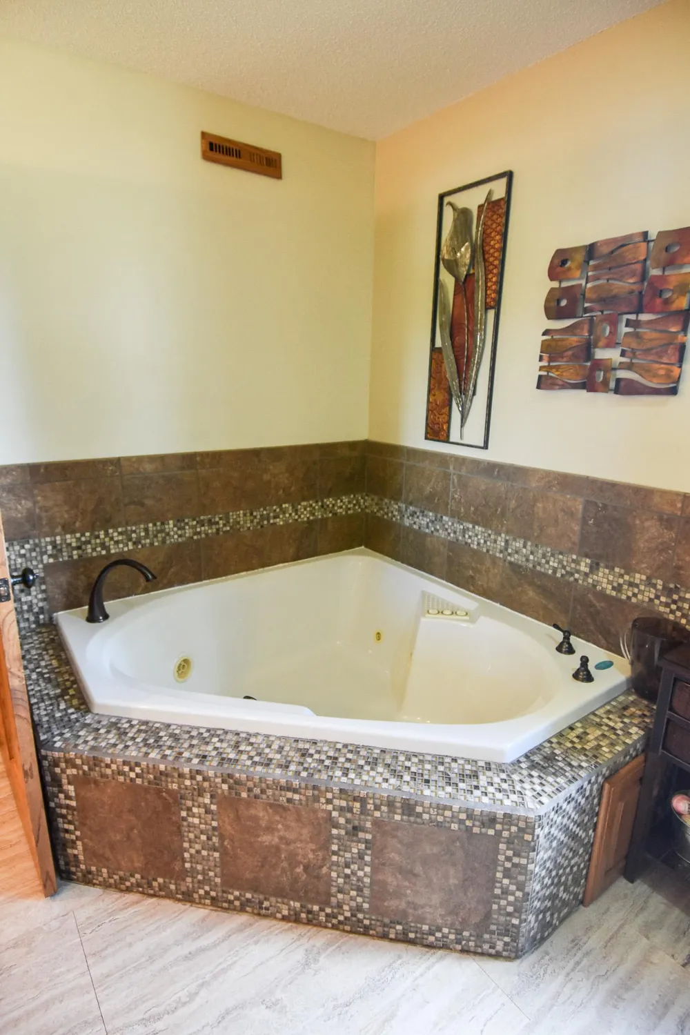 506 E Bakke Avenue Newfolden, MN 56738