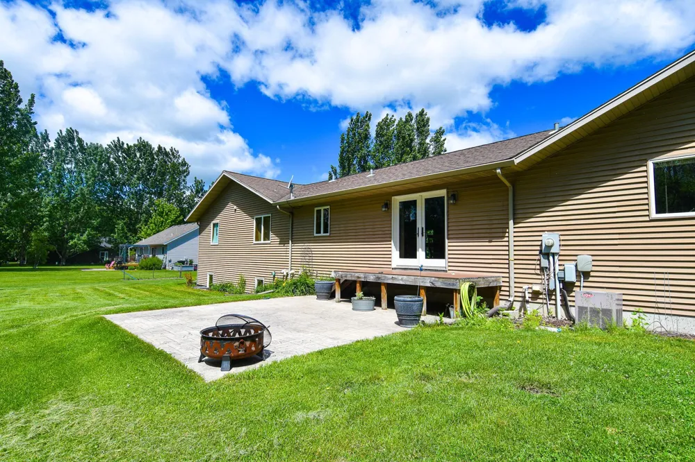 506 E Bakke Avenue Newfolden, MN 56738