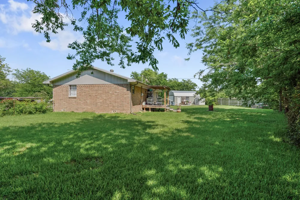 236 Circle Drive Point, TX 75472