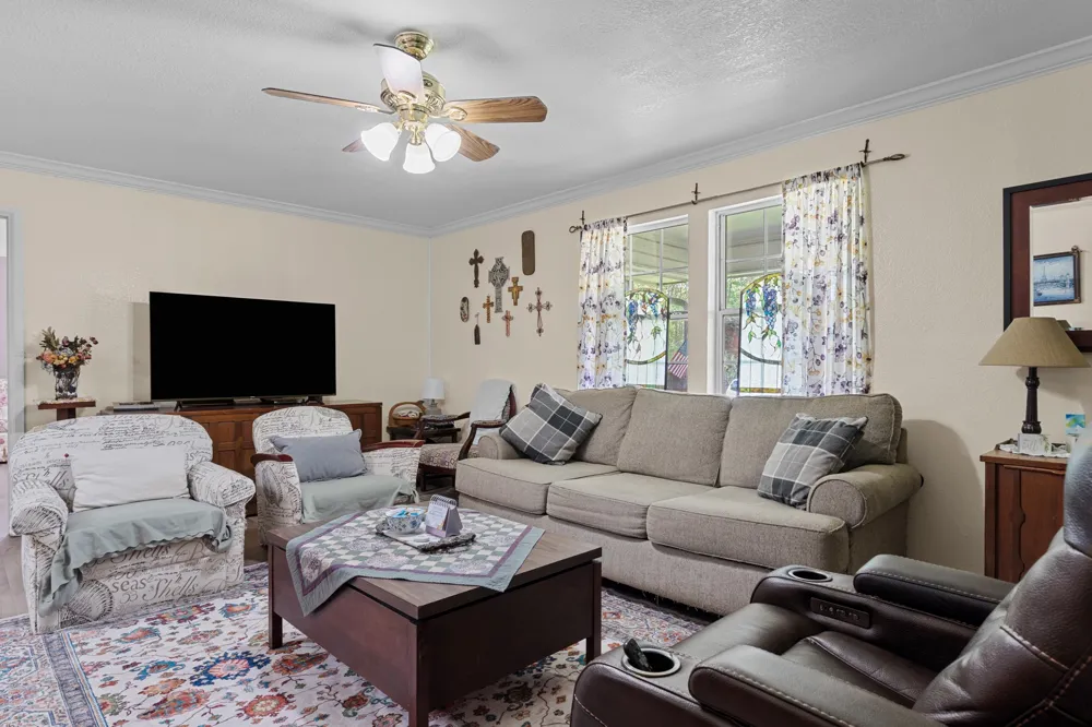 236 Circle Drive Point, TX 75472