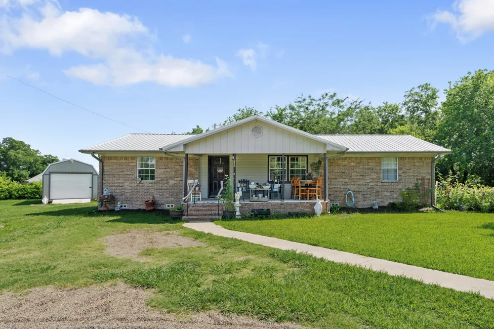 236 Circle Drive Point, TX 75472