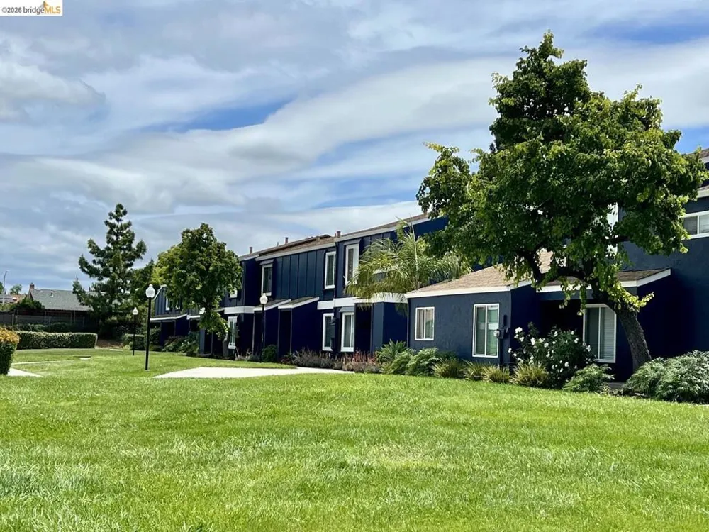 42 El Capitan LN Antioch, CA 94509
